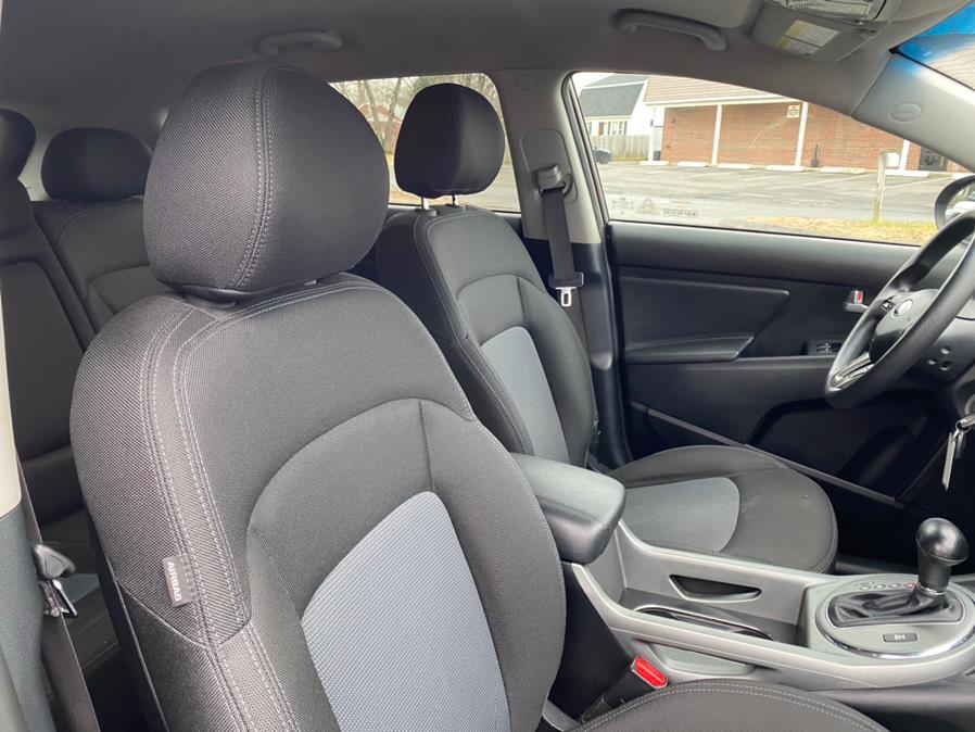 Used Kia Sportage AWD 4dr LX 2015 | Malkoon Motors. Agawam, Massachusetts Used Kia Sportage AWD 4dr LX 2015 | Malkoon Motors. Agawam, Massachusetts