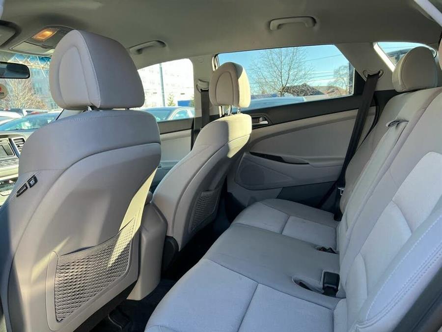 Used Hyundai Tucson 2.0L SE 2018 | Mass Auto Exchange. Framingham, Massachusetts