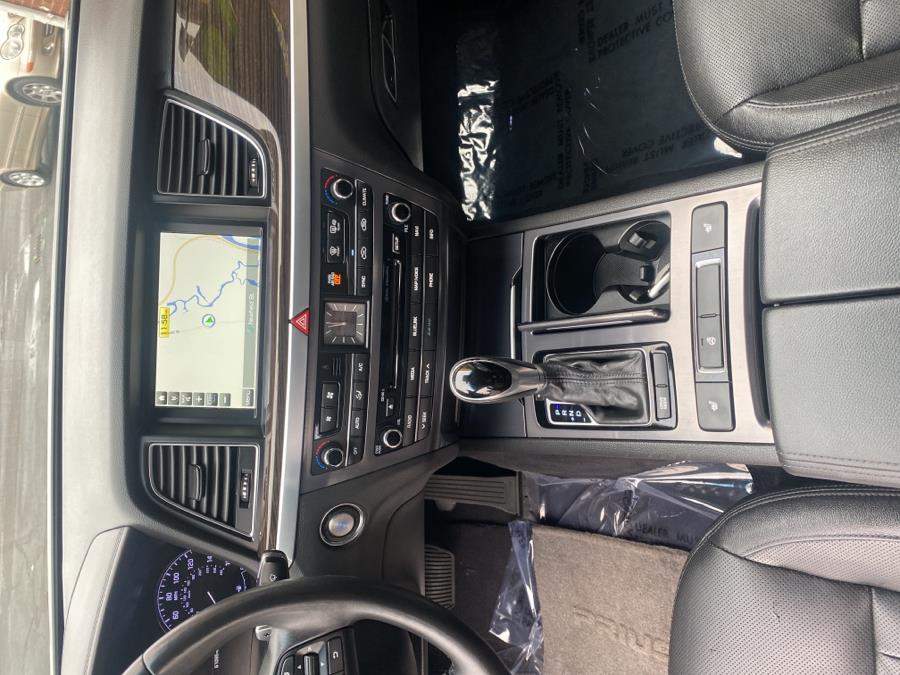 Used Hyundai Genesis 4dr Sdn V6 3.8L AWD 2016 | Newfield Auto Sales. Middletown, Connecticut Used Hyundai Genesis 4dr Sdn V6 3.8L AWD 2016 | Newfield Auto Sales. Middletown, Connecticut