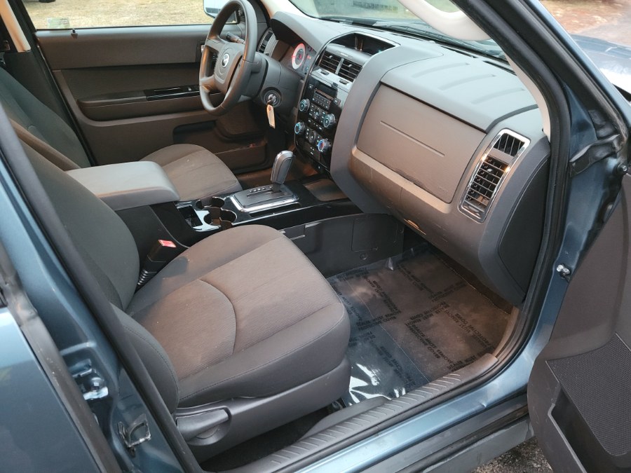 Used Mazda Tribute 4WD 4dr I4 Auto Sport 2011 | Toro Auto. East Windsor, Connecticut Used Mazda Tribute 4WD 4dr I4 Auto Sport 2011 | Toro Auto. East Windsor, Connecticut