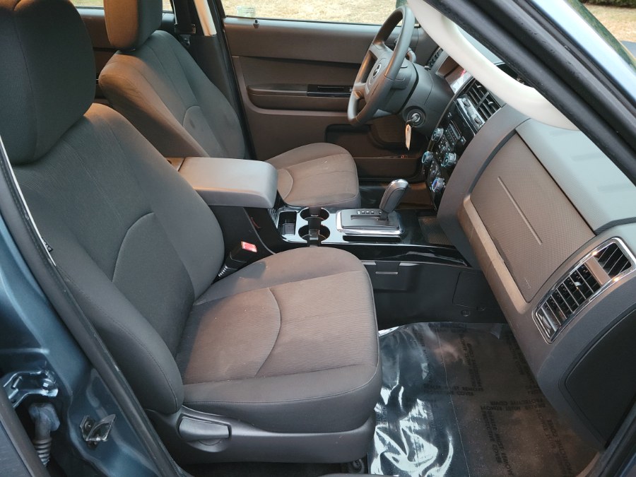 Used Mazda Tribute 4WD 4dr I4 Auto Sport 2011 | Toro Auto. East Windsor, Connecticut Used Mazda Tribute 4WD 4dr I4 Auto Sport 2011 | Toro Auto. East Windsor, Connecticut