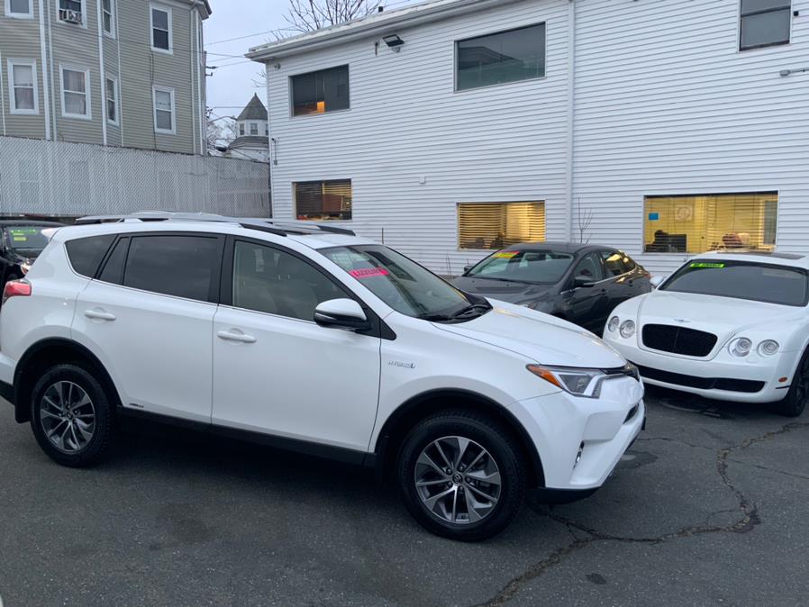 Used Toyota RAV4 Hybrid XLE AWD (Natl) 2018 | Capital Lease and Finance. Brockton, Massachusetts