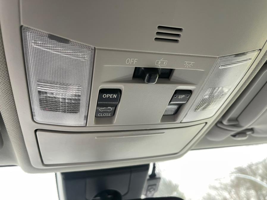 2017 Toyota RAV4 XLE AWD (Natl), available for sale in South Windsor, Connecticut | Mike And Tony Auto Sales, Inc. South Windsor, Connecticut 2017 Toyota RAV4 XLE AWD (Natl), available for sale in South Windsor, Connecticut | Mike And Tony Auto Sales, Inc. South Windsor, Connecticut