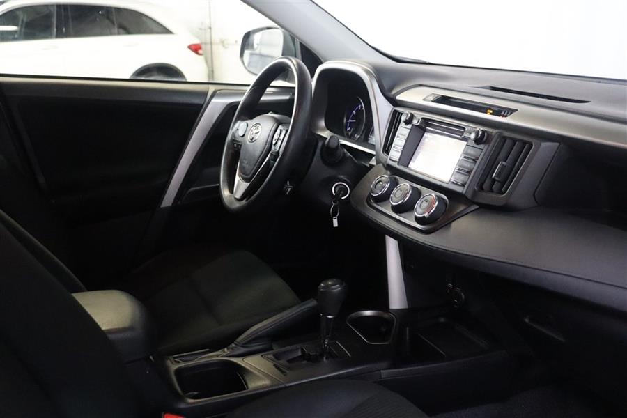 Used Toyota Rav4 LE 2018 | Fast Track Motors. Paterson, New Jersey Used Toyota Rav4 LE 2018 | Fast Track Motors. Paterson, New Jersey