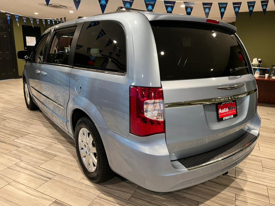 Used Chrysler Town & Country 4dr Wgn Touring 2013 | AutoMax. West Hartford, Connecticut Used Chrysler Town & Country 4dr Wgn Touring 2013 | AutoMax. West Hartford, Connecticut