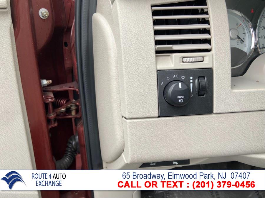 Used Chrysler Aspen 4WD 4dr Limited 2007 | Route 4 Auto Exchange. Elmwood Park, New Jersey Used Chrysler Aspen 4WD 4dr Limited 2007 | Route 4 Auto Exchange. Elmwood Park, New Jersey