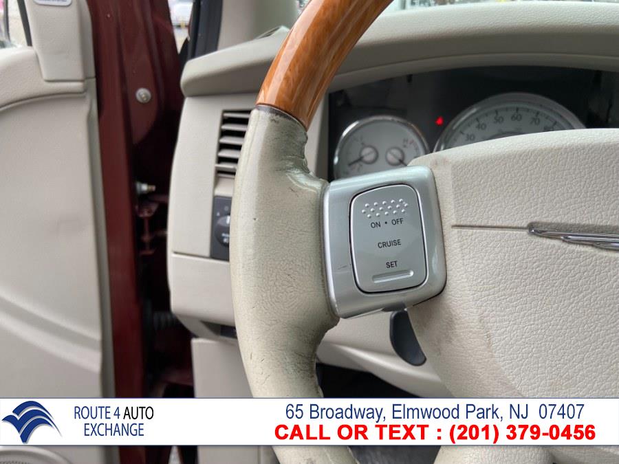 Used Chrysler Aspen 4WD 4dr Limited 2007 | Route 4 Auto Exchange. Elmwood Park, New Jersey Used Chrysler Aspen 4WD 4dr Limited 2007 | Route 4 Auto Exchange. Elmwood Park, New Jersey