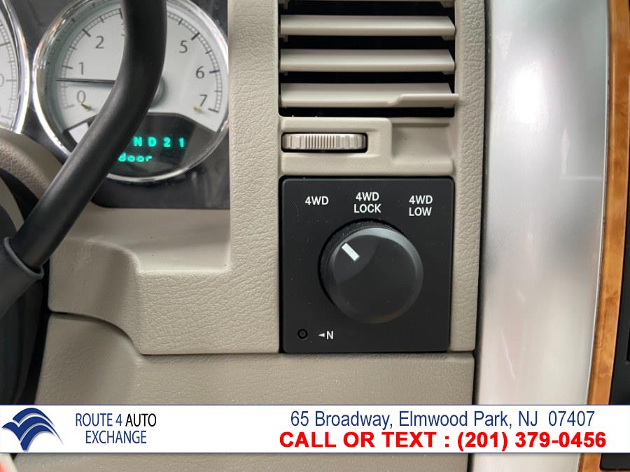 Used Chrysler Aspen 4WD 4dr Limited 2007 | Route 4 Auto Exchange. Elmwood Park, New Jersey Used Chrysler Aspen 4WD 4dr Limited 2007 | Route 4 Auto Exchange. Elmwood Park, New Jersey