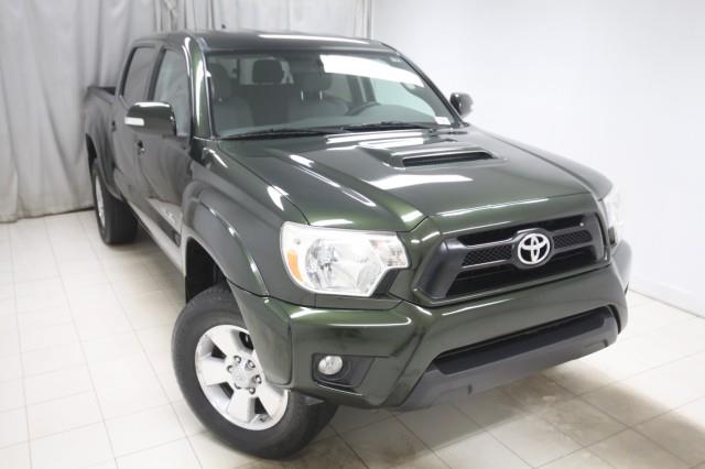 Used Toyota Tacoma TRS Sport 4WD w/ Navi & rearCam 2014 | Car Revolution. Maple Shade, New Jersey