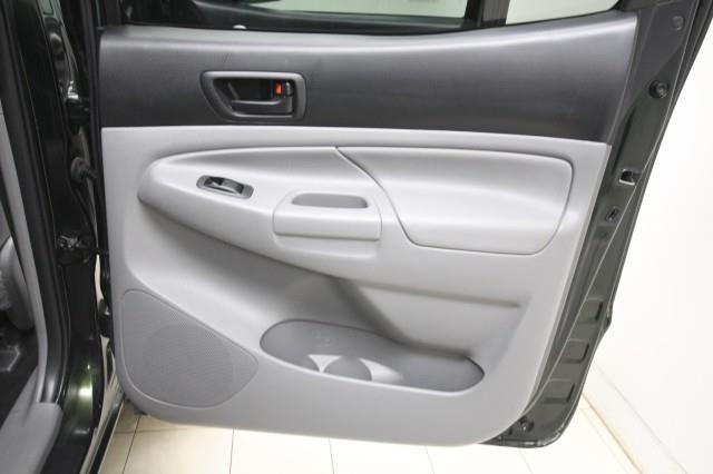 Used Toyota Tacoma TRS Sport 4WD w/ Navi & rearCam 2014 | Car Revolution. Maple Shade, New Jersey Used Toyota Tacoma TRS Sport 4WD w/ Navi & rearCam 2014 | Car Revolution. Maple Shade, New Jersey