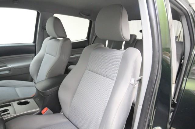 Used Toyota Tacoma TRS Sport 4WD w/ Navi & rearCam 2014 | Car Revolution. Maple Shade, New Jersey Used Toyota Tacoma TRS Sport 4WD w/ Navi & rearCam 2014 | Car Revolution. Maple Shade, New Jersey