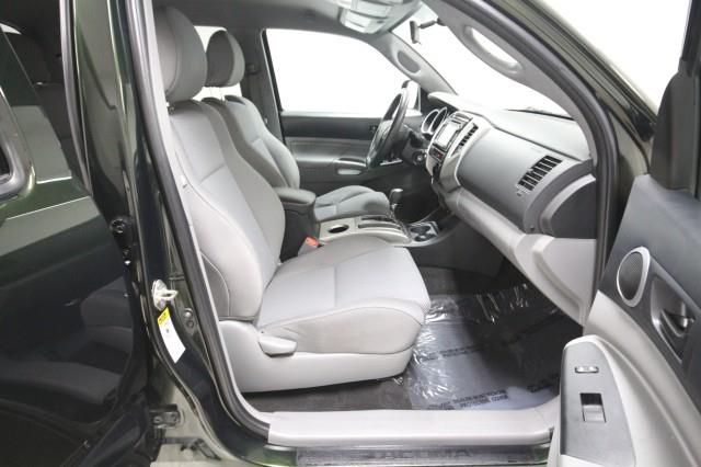 Used Toyota Tacoma TRS Sport 4WD w/ Navi & rearCam 2014 | Car Revolution. Maple Shade, New Jersey Used Toyota Tacoma TRS Sport 4WD w/ Navi & rearCam 2014 | Car Revolution. Maple Shade, New Jersey