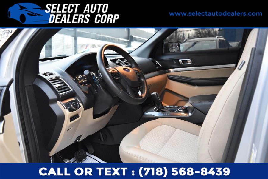 Used Ford Explorer Base 4WD 2017 | Select Auto Dealers Corp. Brooklyn, New York Used Ford Explorer Base 4WD 2017 | Select Auto Dealers Corp. Brooklyn, New York