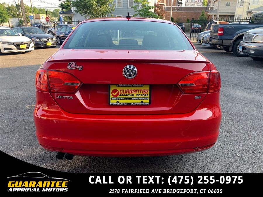 2014 Volkswagen Jetta SE PZEV 4dr Sedan 6A w/Connectivity, available for sale in Bridgeport, Connecticut | Guarantee Approval Motors. Bridgeport, Connecticut 2014 Volkswagen Jetta SE PZEV 4dr Sedan 6A w/Connectivity, available for sale in Bridgeport, Connecticut | Guarantee Approval Motors. Bridgeport, Connecticut
