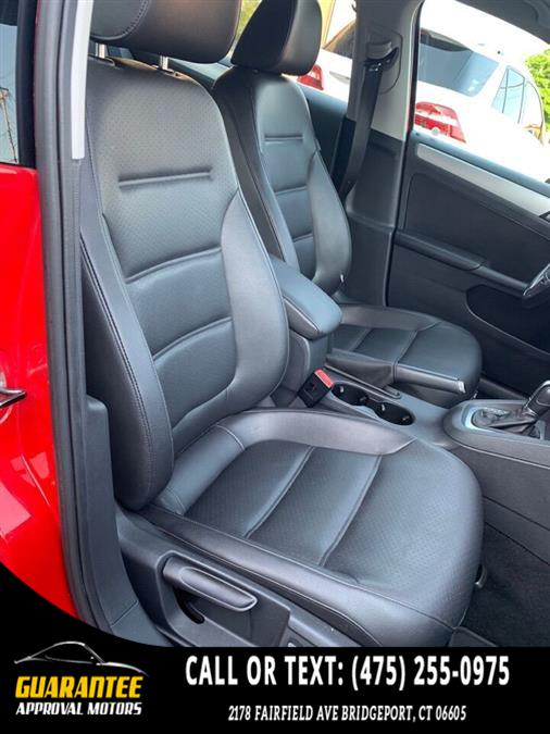 2014 Volkswagen Jetta SE PZEV 4dr Sedan 6A w/Connectivity, available for sale in Bridgeport, Connecticut | Guarantee Approval Motors. Bridgeport, Connecticut 2014 Volkswagen Jetta SE PZEV 4dr Sedan 6A w/Connectivity, available for sale in Bridgeport, Connecticut | Guarantee Approval Motors. Bridgeport, Connecticut
