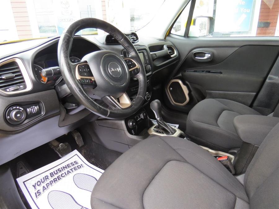 Used Jeep Renegade Latitude 4x4 4dr SUV 2016 | Lake City Exports Inc. Auburn, Maine Used Jeep Renegade Latitude 4x4 4dr SUV 2016 | Lake City Exports Inc. Auburn, Maine