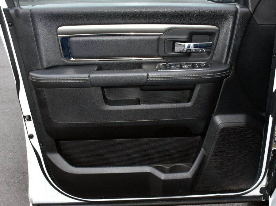 Used Ram 1500 Night 4x4 Crew Cab 6''4" Box 2017 | Highline Car Connection. Waterbury, Connecticut Used Ram 1500 Night 4x4 Crew Cab 6''4" Box 2017 | Highline Car Connection. Waterbury, Connecticut