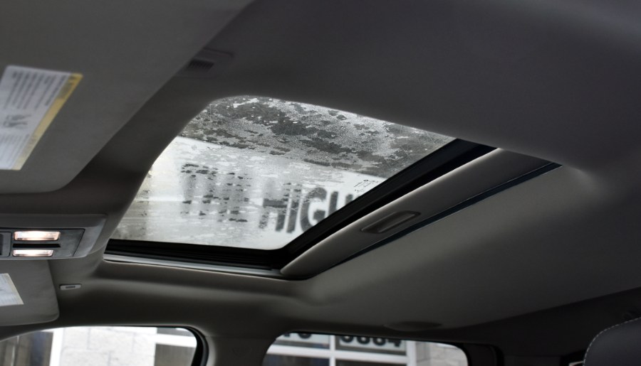 Used Ram 1500 Night 4x4 Crew Cab 6''4" Box 2017 | Highline Car Connection. Waterbury, Connecticut Used Ram 1500 Night 4x4 Crew Cab 6''4" Box 2017 | Highline Car Connection. Waterbury, Connecticut