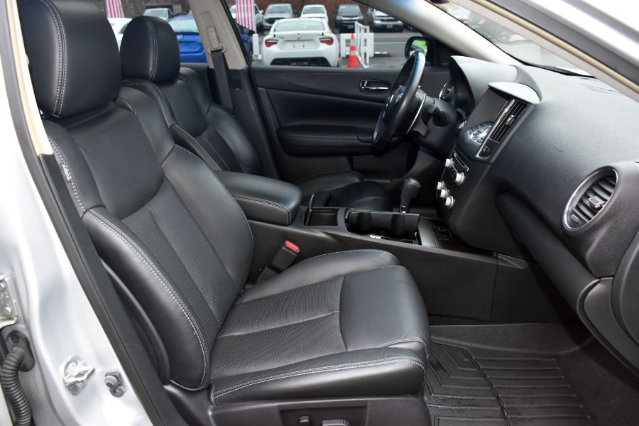 Used Nissan Maxima 4dr Sdn 3.5 SV w/Premium Pkg 2014 | Highline Car Connection. Waterbury, Connecticut Used Nissan Maxima 4dr Sdn 3.5 SV w/Premium Pkg 2014 | Highline Car Connection. Waterbury, Connecticut