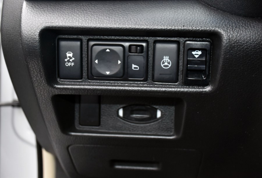 Used Nissan Maxima 4dr Sdn 3.5 SV w/Premium Pkg 2014 | Highline Car Connection. Waterbury, Connecticut Used Nissan Maxima 4dr Sdn 3.5 SV w/Premium Pkg 2014 | Highline Car Connection. Waterbury, Connecticut