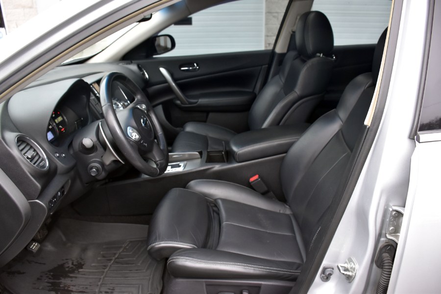 Used Nissan Maxima 4dr Sdn 3.5 SV w/Premium Pkg 2014 | Highline Car Connection. Waterbury, Connecticut Used Nissan Maxima 4dr Sdn 3.5 SV w/Premium Pkg 2014 | Highline Car Connection. Waterbury, Connecticut