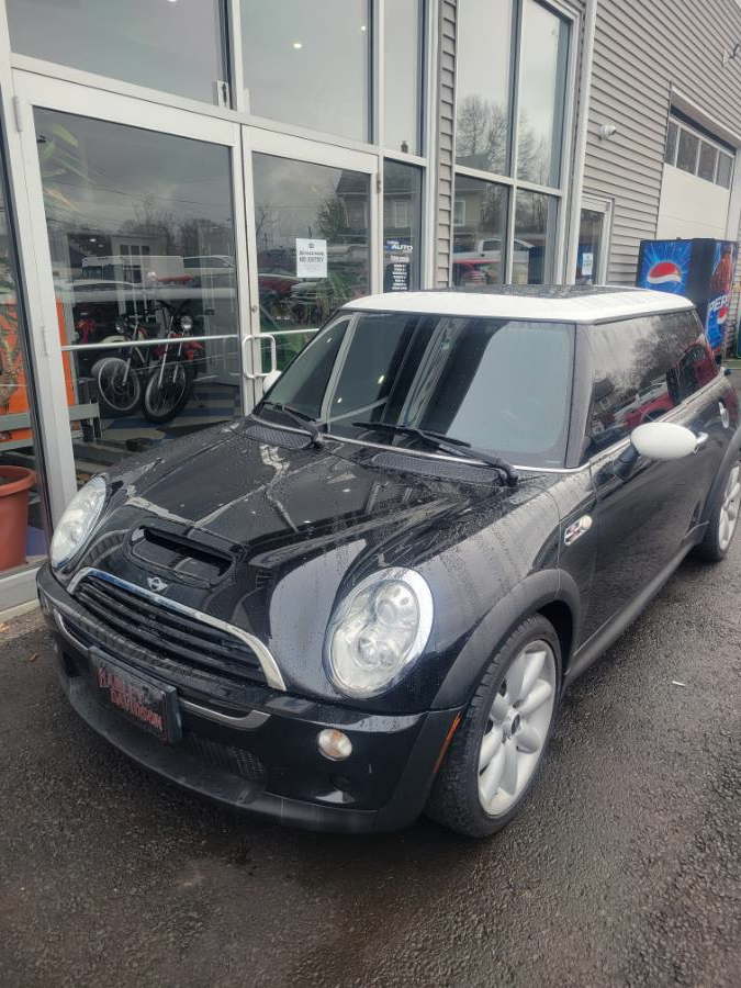 Used MINI Cooper Hardtop 2dr Cpe S 2005 | Chris's Auto Clinic. Plainville, Connecticut Used MINI Cooper Hardtop 2dr Cpe S 2005 | Chris's Auto Clinic. Plainville, Connecticut