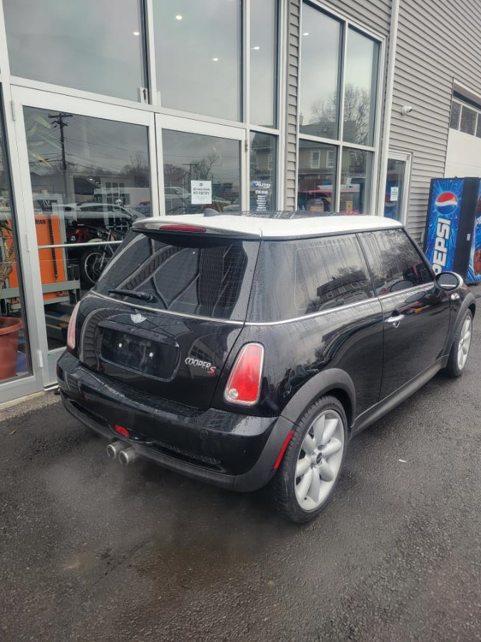 Used MINI Cooper Hardtop 2dr Cpe S 2005 | Chris's Auto Clinic. Plainville, Connecticut Used MINI Cooper Hardtop 2dr Cpe S 2005 | Chris's Auto Clinic. Plainville, Connecticut