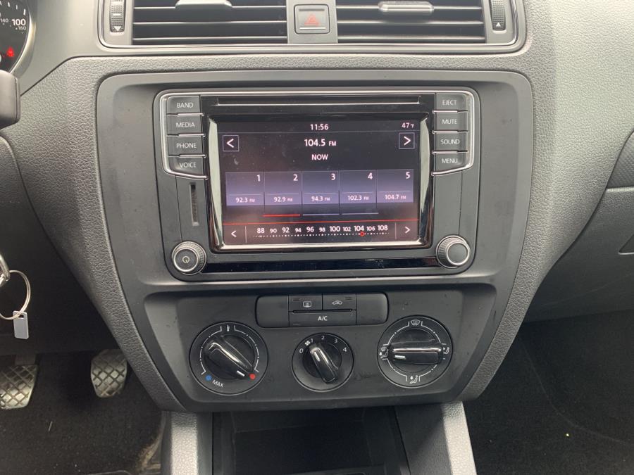Used Volkswagen Jetta Sedan 4dr Man 1.4T S 2016 | Dealertown Auto Wholesalers. Milford, Connecticut Used Volkswagen Jetta Sedan 4dr Man 1.4T S 2016 | Dealertown Auto Wholesalers. Milford, Connecticut