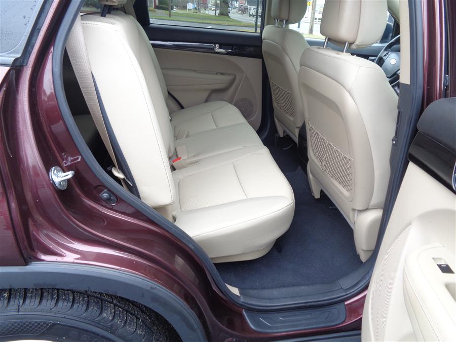 Used Kia Sorento AWD 4dr I4-GDI LX 2013 | Country Auto Sales. Southwick, Massachusetts