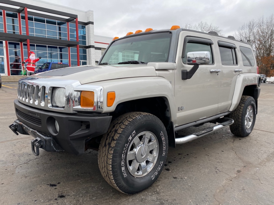 Used HUMMER H3 4dr 4WD SUV 2006 | Marsh Auto Sales LLC. Ortonville, Michigan Used HUMMER H3 4dr 4WD SUV 2006 | Marsh Auto Sales LLC. Ortonville, Michigan