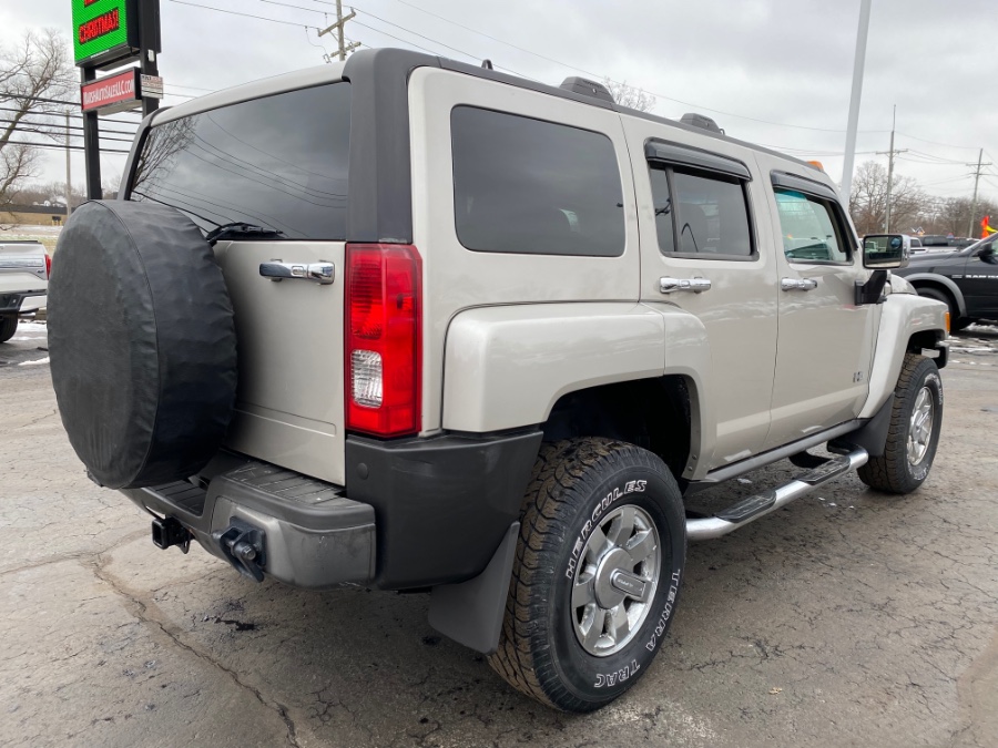 Used HUMMER H3 4dr 4WD SUV 2006 | Marsh Auto Sales LLC. Ortonville, Michigan Used HUMMER H3 4dr 4WD SUV 2006 | Marsh Auto Sales LLC. Ortonville, Michigan