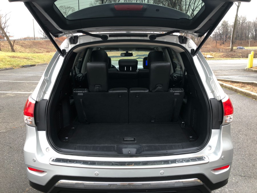 Used Nissan Pathfinder 4WD 4dr Platinum 2014 | Ledyard Auto Sale LLC. Hartford , Connecticut