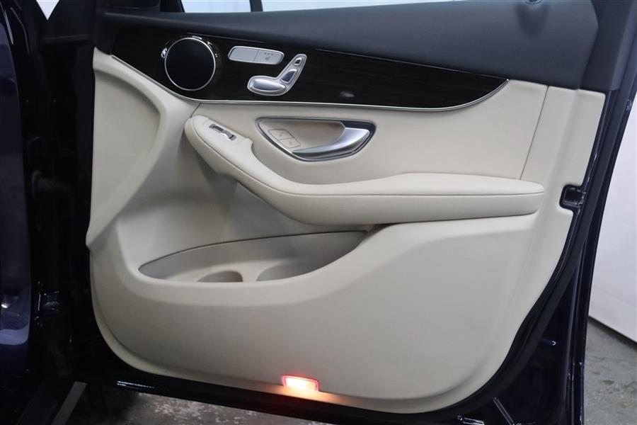 2018 Mercedes-benz Glc 300 4MATIC, available for sale in Paterson, New Jersey | Fast Track Motors. Paterson, New Jersey 2018 Mercedes-benz Glc 300 4MATIC, available for sale in Paterson, New Jersey | Fast Track Motors. Paterson, New Jersey