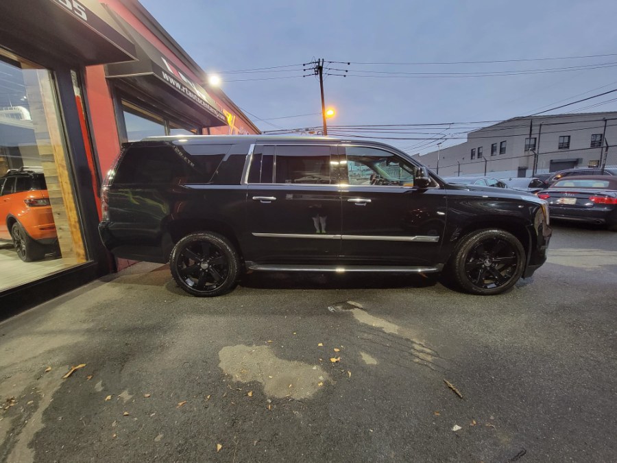 Used Cadillac Escalade ESV 4WD 4dr Luxury 2015 | RT Auto Center LLC. Newark, New Jersey Used Cadillac Escalade ESV 4WD 4dr Luxury 2015 | RT Auto Center LLC. Newark, New Jersey