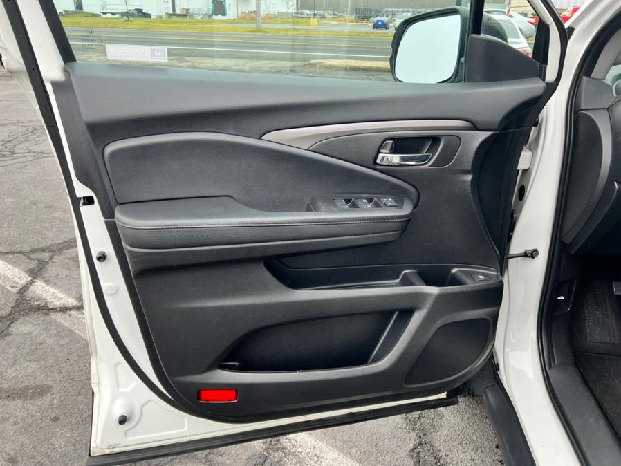 Used Honda Pilot LX AWD 2018 | Prestige Pre-Owned Motors Inc. New Windsor, New York Used Honda Pilot LX AWD 2018 | Prestige Pre-Owned Motors Inc. New Windsor, New York