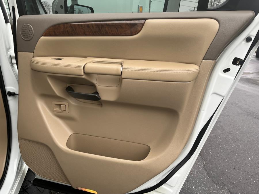 Used Nissan Armada 4WD 4dr Platinum 2014 | Sunrise of Elmont. Elmont, New York Used Nissan Armada 4WD 4dr Platinum 2014 | Sunrise of Elmont. Elmont, New York