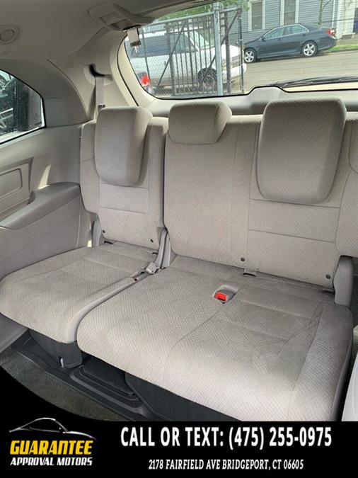 2016 Honda Odyssey LX 4dr Mini Van, available for sale in Bridgeport, Connecticut | Guarantee Approval Motors. Bridgeport, Connecticut 2016 Honda Odyssey LX 4dr Mini Van, available for sale in Bridgeport, Connecticut | Guarantee Approval Motors. Bridgeport, Connecticut