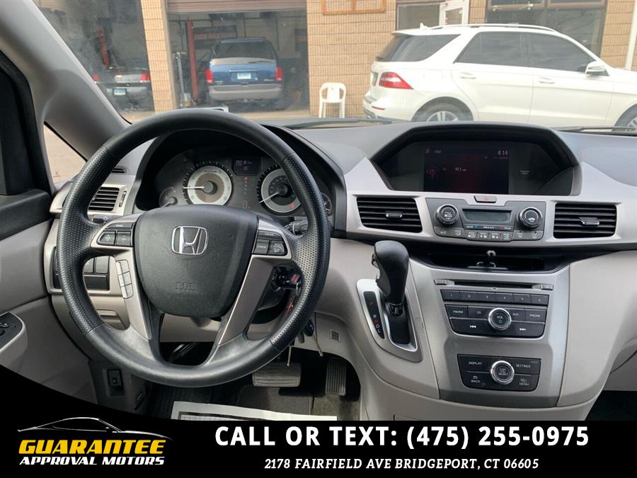 2016 Honda Odyssey LX 4dr Mini Van, available for sale in Bridgeport, Connecticut | Guarantee Approval Motors. Bridgeport, Connecticut 2016 Honda Odyssey LX 4dr Mini Van, available for sale in Bridgeport, Connecticut | Guarantee Approval Motors. Bridgeport, Connecticut