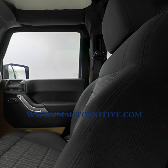 Used Jeep Wrangler 4WD 2dr Sahara 2011 | J&M Automotive Sls&Svc LLC. Naugatuck, Connecticut Used Jeep Wrangler 4WD 2dr Sahara 2011 | J&M Automotive Sls&Svc LLC. Naugatuck, Connecticut
