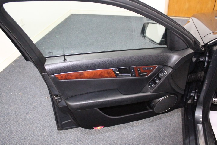 Used Mercedes-Benz C-Class 4dr Sdn C300 Sport 4MATIC 2010 | New England Auto Sales LLC. Plainville, Connecticut Used Mercedes-Benz C-Class 4dr Sdn C300 Sport 4MATIC 2010 | New England Auto Sales LLC. Plainville, Connecticut