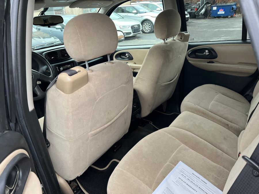 Used Chevrolet TrailBlazer 4dr 4WD LS 2005 | J & A Auto Center. Raynham, Massachusetts Used Chevrolet TrailBlazer 4dr 4WD LS 2005 | J & A Auto Center. Raynham, Massachusetts