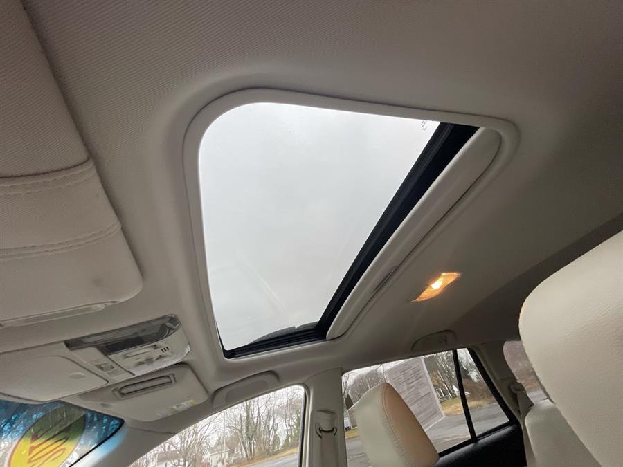 2012 Subaru Outback 4dr Wgn H4 Auto 2.5i Limited, available for sale in Stratford, Connecticut | Wiz Leasing Inc. Stratford, Connecticut 2012 Subaru Outback 4dr Wgn H4 Auto 2.5i Limited, available for sale in Stratford, Connecticut | Wiz Leasing Inc. Stratford, Connecticut