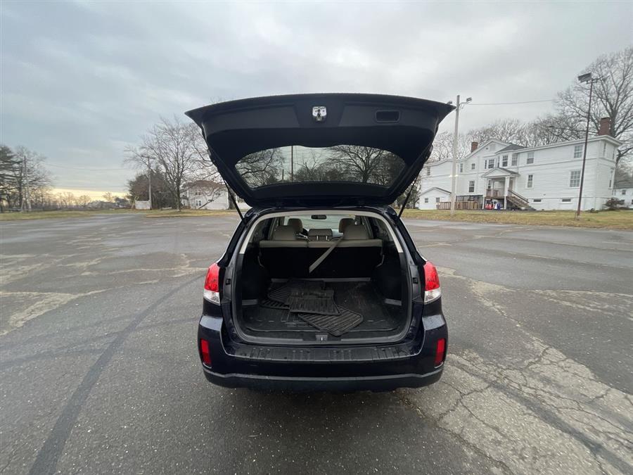 2012 Subaru Outback 4dr Wgn H4 Auto 2.5i Limited, available for sale in Stratford, Connecticut | Wiz Leasing Inc. Stratford, Connecticut 2012 Subaru Outback 4dr Wgn H4 Auto 2.5i Limited, available for sale in Stratford, Connecticut | Wiz Leasing Inc. Stratford, Connecticut