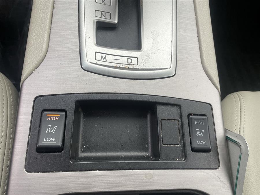 2012 Subaru Outback 4dr Wgn H4 Auto 2.5i Limited, available for sale in Stratford, Connecticut | Wiz Leasing Inc. Stratford, Connecticut 2012 Subaru Outback 4dr Wgn H4 Auto 2.5i Limited, available for sale in Stratford, Connecticut | Wiz Leasing Inc. Stratford, Connecticut