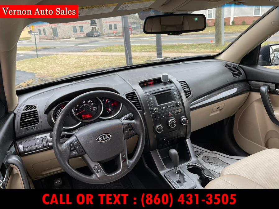 2013 Kia Sorento AWD 4dr I4-GDI LX, available for sale in Manchester, Connecticut | Vernon Auto Sale & Service. Manchester, Connecticut 2013 Kia Sorento AWD 4dr I4-GDI LX, available for sale in Manchester, Connecticut | Vernon Auto Sale & Service. Manchester, Connecticut