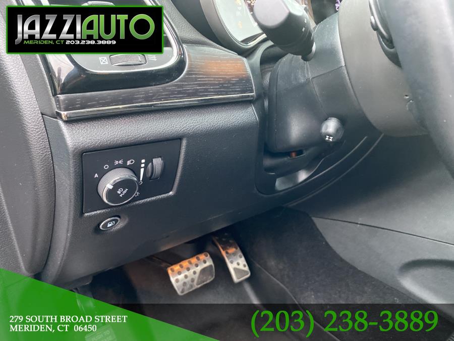 2019 Jeep Grand Cherokee Overland 4x4, available for sale in Meriden, Connecticut | Jazzi Auto Sales LLC. Meriden, Connecticut 2019 Jeep Grand Cherokee Overland 4x4, available for sale in Meriden, Connecticut | Jazzi Auto Sales LLC. Meriden, Connecticut