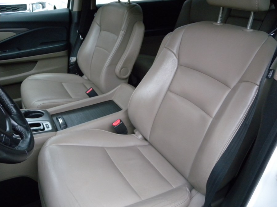 Used Honda Pilot EX-L w/Navigation AWD 2017 | Carsbuck Inc.. Brooklyn, New York Used Honda Pilot EX-L w/Navigation AWD 2017 | Carsbuck Inc.. Brooklyn, New York