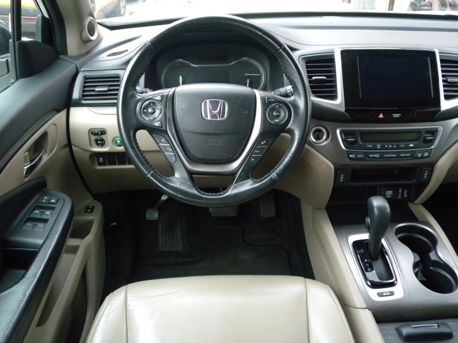 Used Honda Pilot EX-L w/Navigation AWD 2017 | Carsbuck Inc.. Brooklyn, New York Used Honda Pilot EX-L w/Navigation AWD 2017 | Carsbuck Inc.. Brooklyn, New York