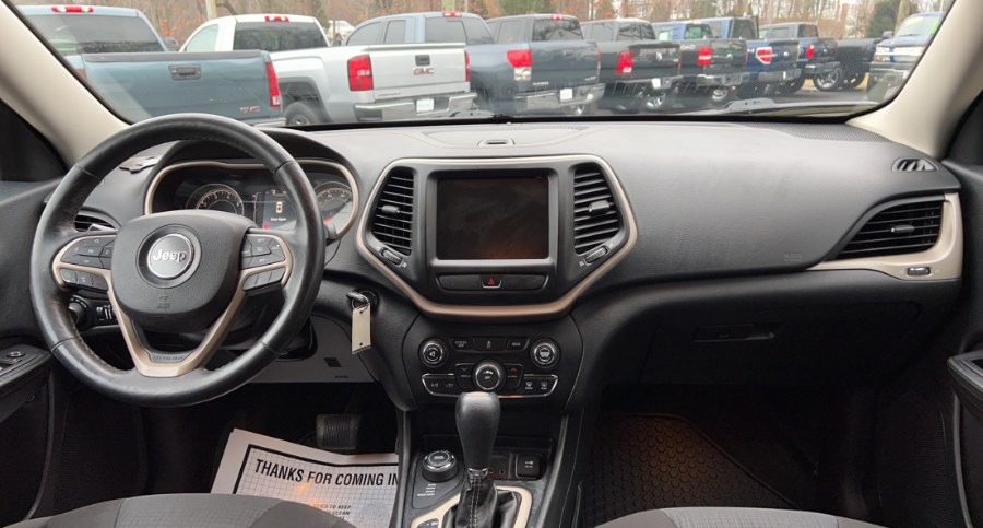 2015 Jeep Cherokee 4WD Latitude, available for sale in Waterbury, Connecticut | West End Automotive Center. Waterbury, Connecticut 2015 Jeep Cherokee 4WD Latitude, available for sale in Waterbury, Connecticut | West End Automotive Center. Waterbury, Connecticut