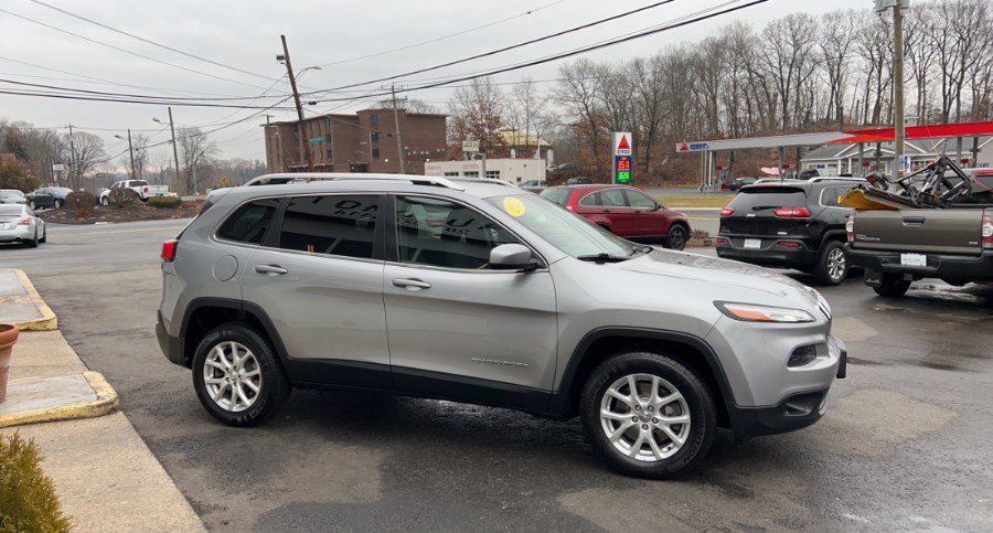 2015 Jeep Cherokee 4WD Latitude, available for sale in Waterbury, Connecticut | West End Automotive Center. Waterbury, Connecticut 2015 Jeep Cherokee 4WD Latitude, available for sale in Waterbury, Connecticut | West End Automotive Center. Waterbury, Connecticut